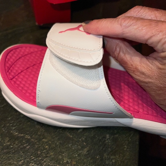 Puma sz 10 white & pink slides - Picture 7 of 7